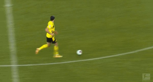 1613859984251096483.gif 【德甲】多特4-0沙尔克笑傲德比 哈兰德2球桑乔传射